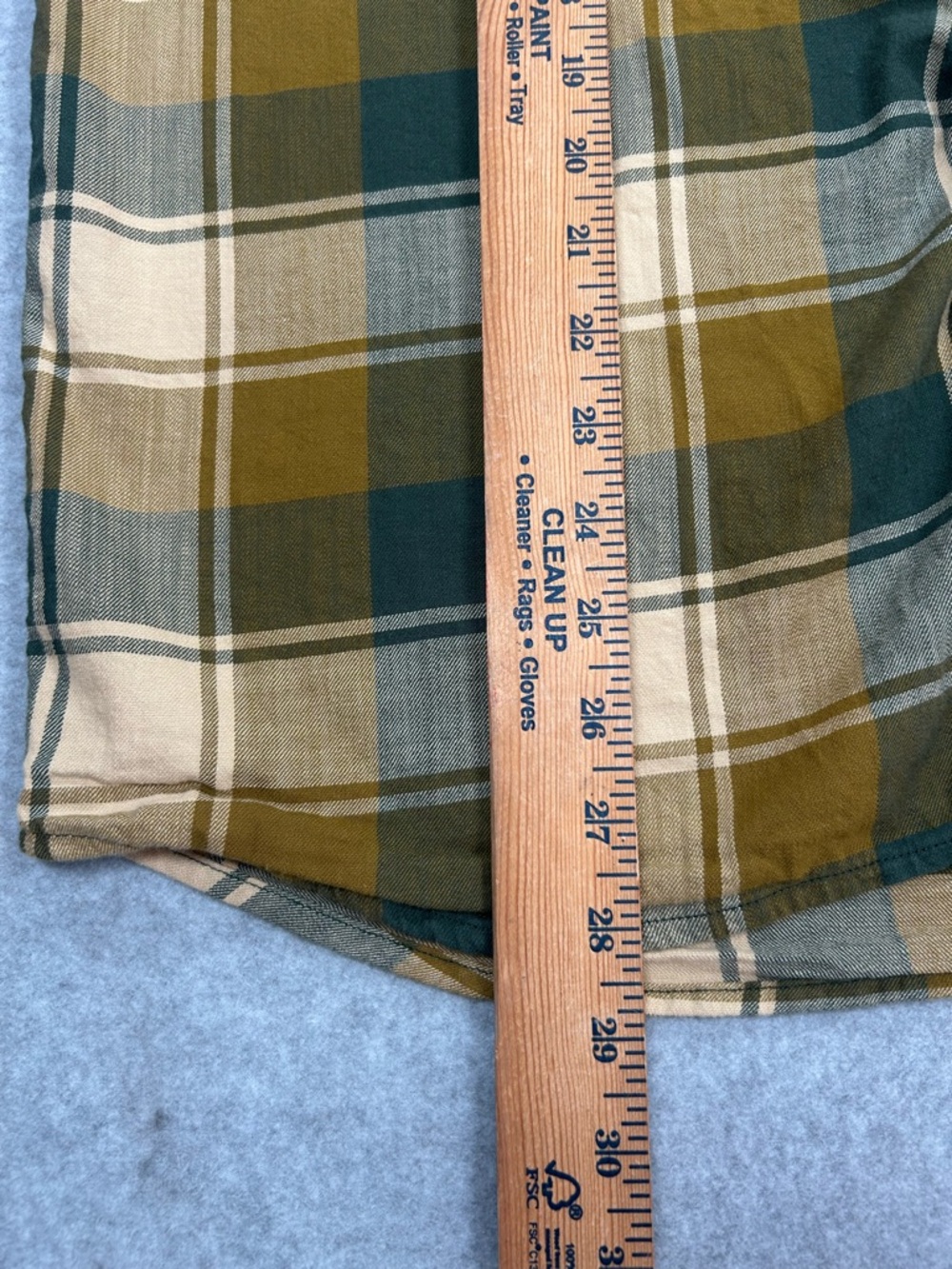 Carhartt Short-Sleeve Plaid Button-Down Shirt in Olive and Tan - Picture 10 of 10